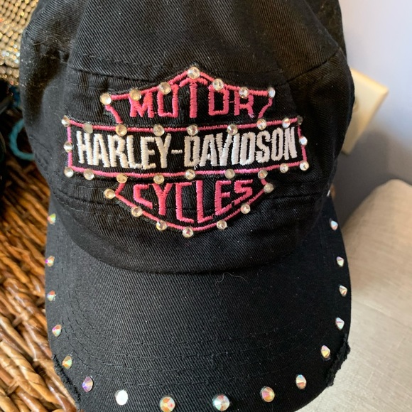 Harley Davidson Women’s hat. Black with pink - Picture 3 of 4